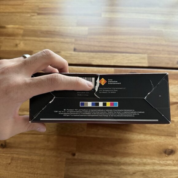 Sony DualSense Wireless Controller - Spider-Man 2 Limited Edition BOX ONLY READ! - Picture 2 of 15